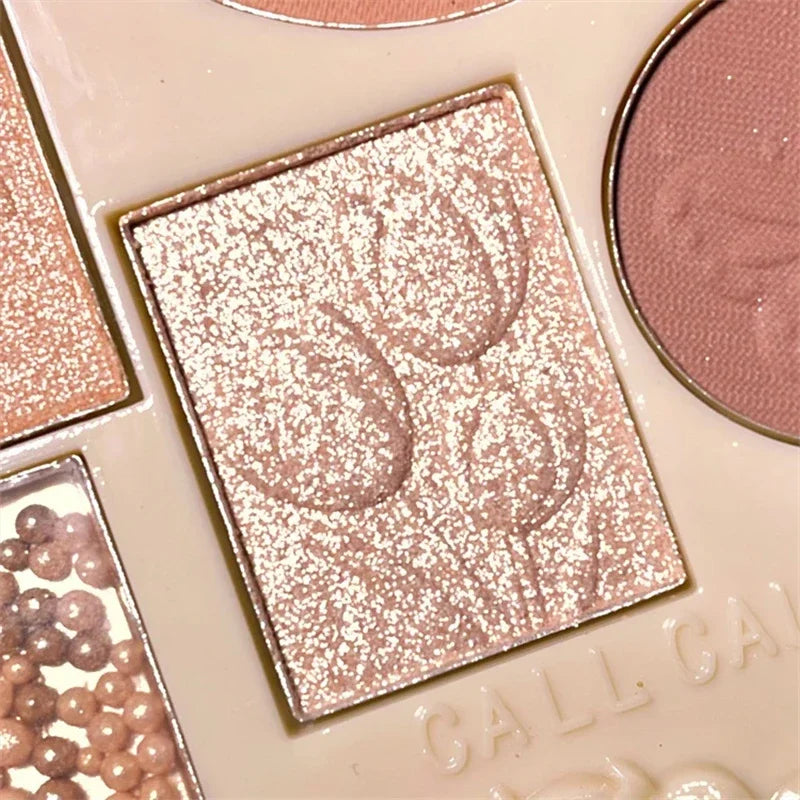 Emboss Style 10 Colors Eyeshadow Palette Glitter Highlighter Face Contour Blush Palette Matte Eyeshadow Women Beautiful Makeup