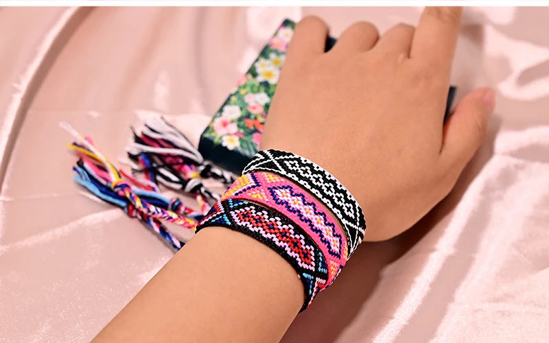 12 Colors Bohemia Friendship Tassel Bracelet for Women β Cotton Rope Weaving Fashion Beach Boho Bracelet